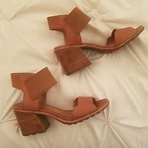 Sorel Nadia Sandal in Camel Brown